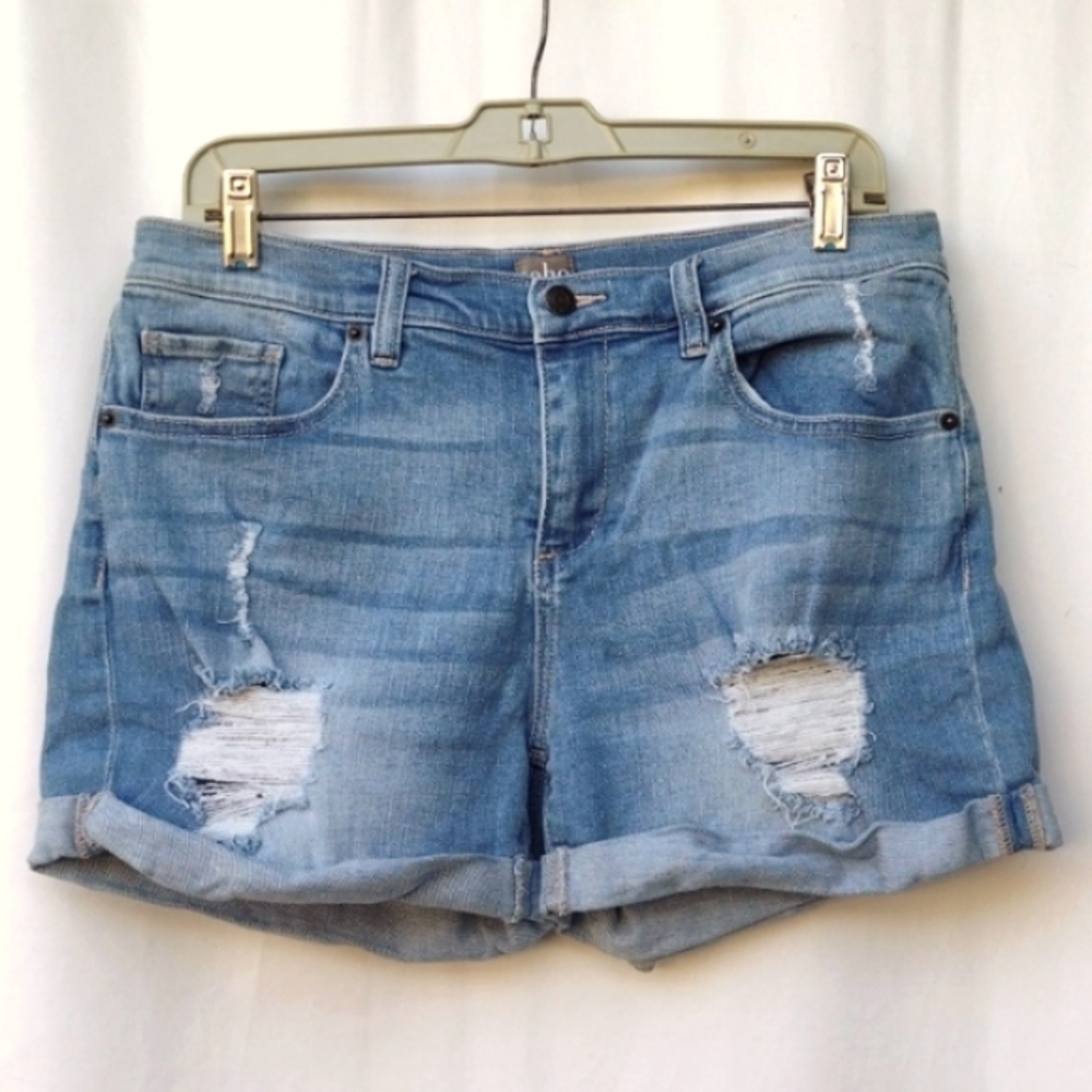 Soho NY & Co Jeans Mid-rise Rolled Hem Stretch Shorts 6
